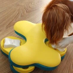 Nina Ottosson Dog Tornado Blu -Honden Benodigdheden Verkoop 1200x1200 2468