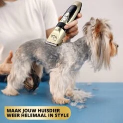 BeautyFit - 16-delig Hondentondeuse Set - Professionele Honden Trimset - Dieren Tondeuse Voor Dikke Vacht - Meest Complete Set - Inclusief 4 Opzetkammen - Hondenschaar - Mist Verstuiver - Handschoen Borstel - Nagelknipper 13 BeautyFit - 16-delig Hondentondeuse Set - Professionele Honden Trimset - Dieren Tondeuse Voor Dikke Vacht - Meest Complete Set - Inclusief 4 Opzetkammen - Hondenschaar - Mist Verstuiver - Handschoen Borstel - Nagelknipper -Honden Benodigdheden Verkoop 1200x1200 476