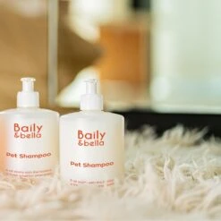 Baily & Bella | Hondenshampoo | Gevoelige Huid | Organisch En Biologisch | Witte Wacht En Puppy | 500ml 9 Baily & Bella | Hondenshampoo | Gevoelige Huid | Organisch En Biologisch | Witte Wacht En Puppy | 500ml -Honden Benodigdheden Verkoop 1200x1200 621