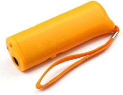 Ultrasone Hondentrainer / Hondenverjager LED Verlichting Geel -Honden Benodigdheden Verkoop 1200x927 1